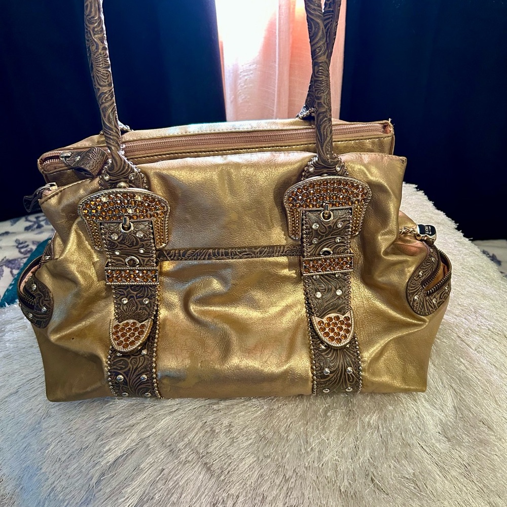 Elegant Gold Women's Handbag